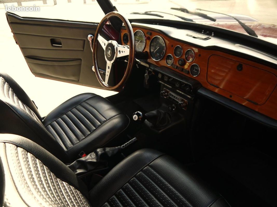 Triumph tr6 carbu - first paint (image 16)