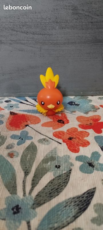 Figurine Pokémon (image 1)