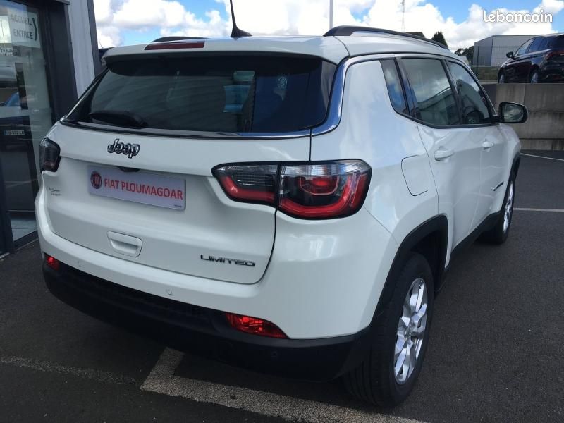 Jeep Compass 1.6 MultiJet II 120ch Limited 4x2 (image 16)