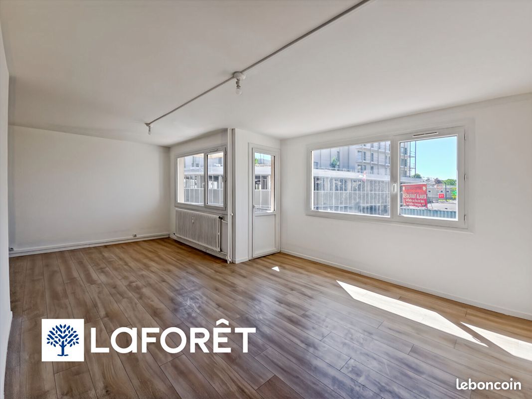 Appartement 3 pièces 53 m² · à Ris-Orangis · 53 m² · 110 000 €