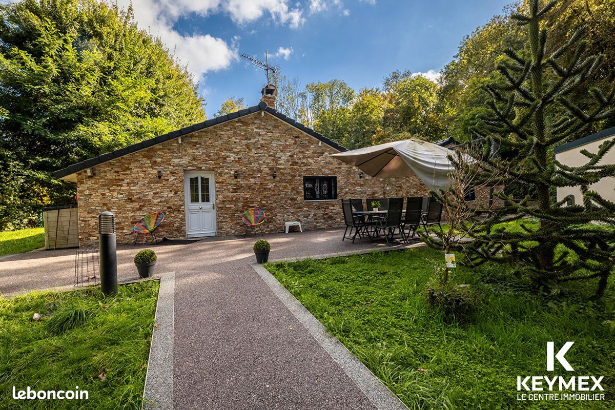 Maison 8 pièces 210 m² · à Viarmes · 210 m² · 569 000 €