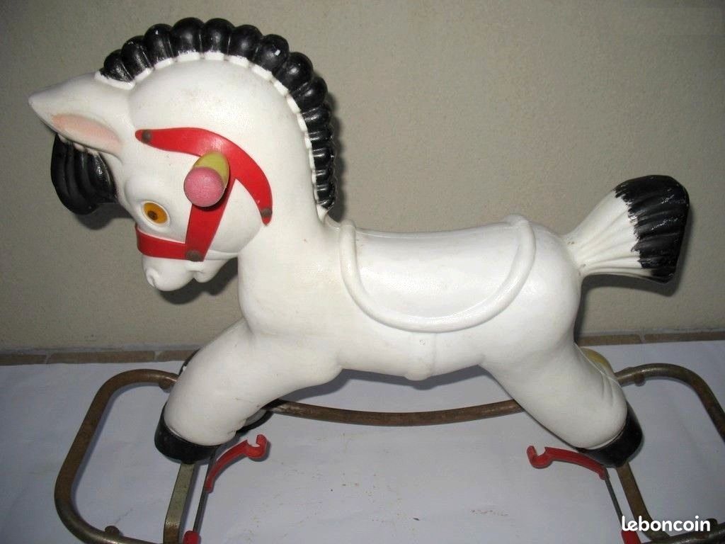 CHEVAL À BASCULE des années 80 EUR 70,00 - FR