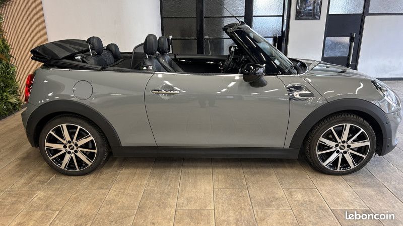 Mini CABRIO COOPER 136CH SIDEWALK EURO6D-T (image 8)