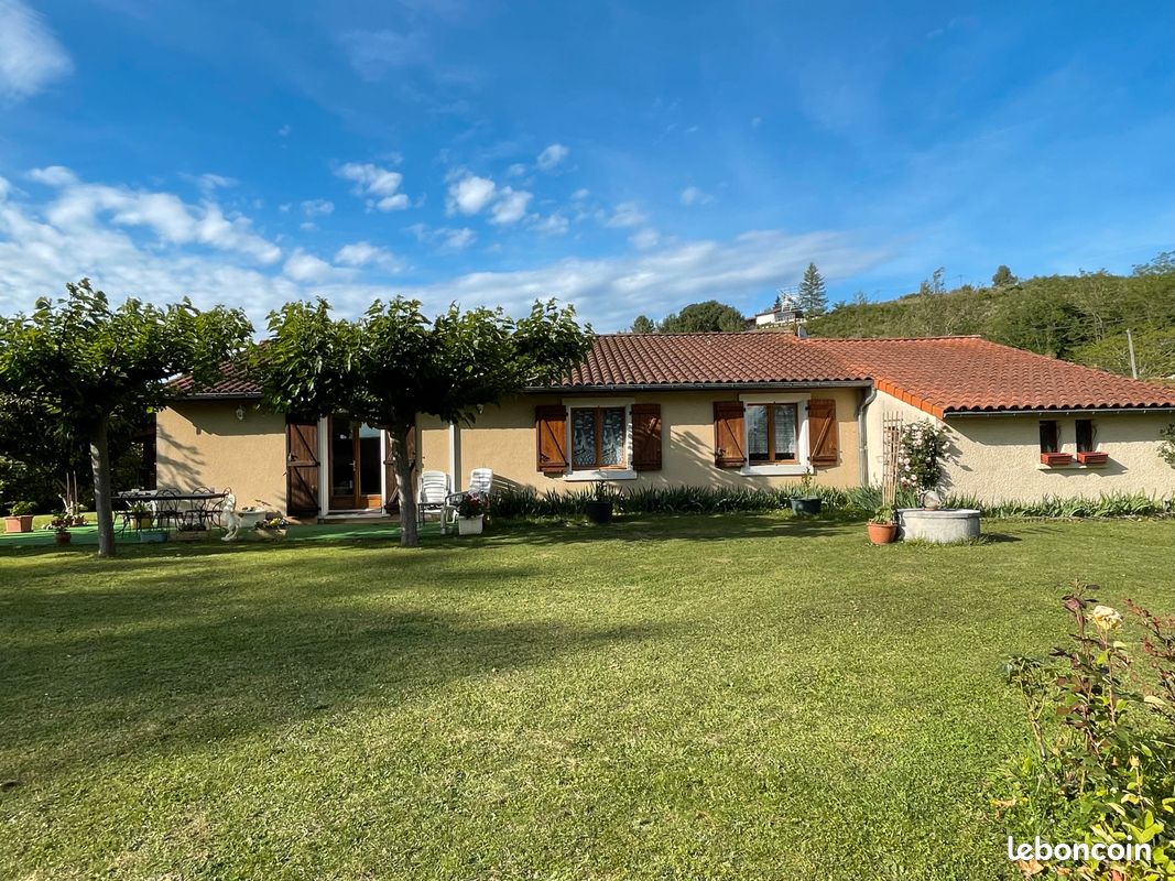 Villa 4 pièces 113m2. 201 m2 au sol (image 1)