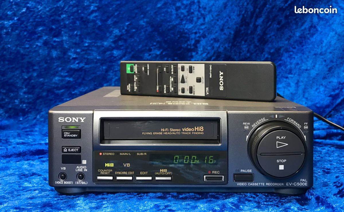 Käytetty Sony EVO-9700P, Video 8 / Hi8