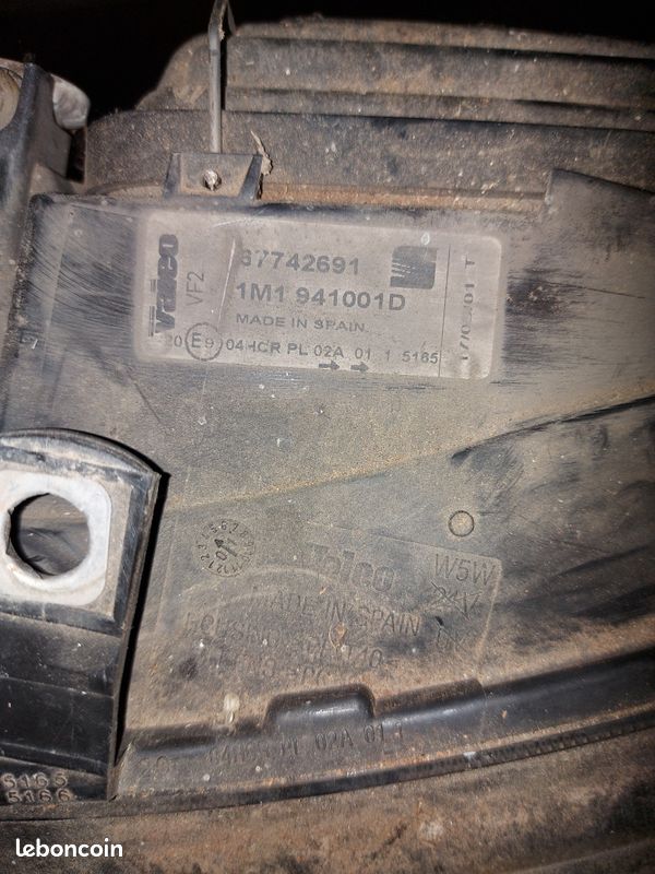 Phare avant gauche seat leon (image 2)