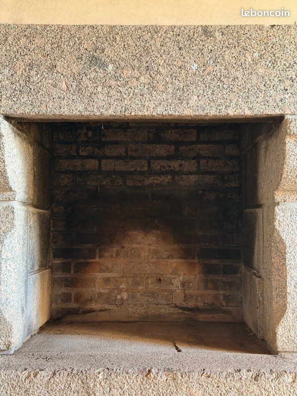Ancienne cheminée bretonne en granit (image 4)