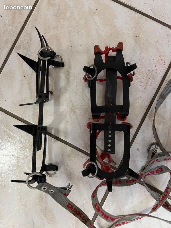 Paire De Crampons 5 Pointes Vintage – Escalade / Randonnée / Expédition