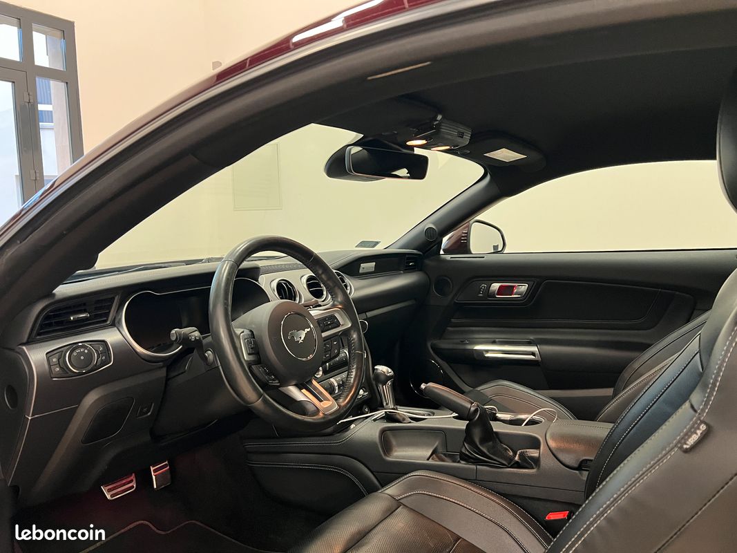 Ford Mustang 5.0 V8 GT 450 Ch BVA10 / Peinture Burgundy Velvet (Rare) / Pas de malus / Suivi complet / CarPlay / Android Auto / (image 7)