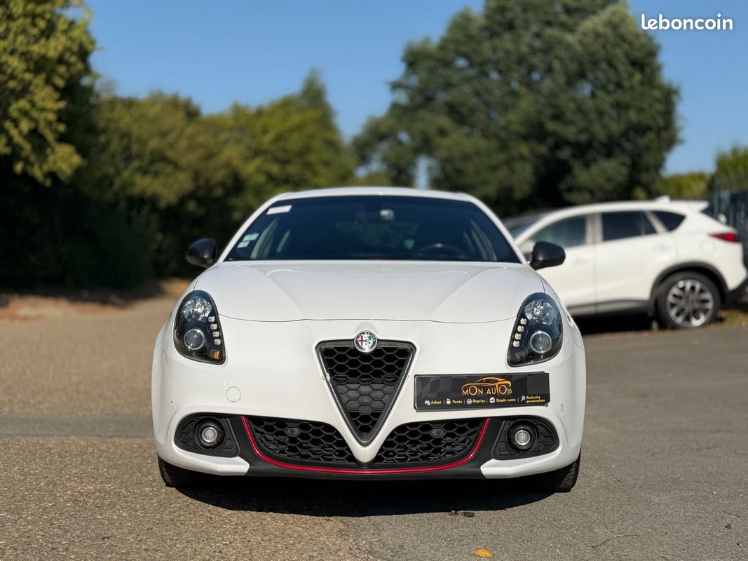 Alfa Romeo Giulietta Serie 2 2.0 JTDM 150ch Lusso – Gps – Clim – Révisée & garantie 6 mois (image 2)