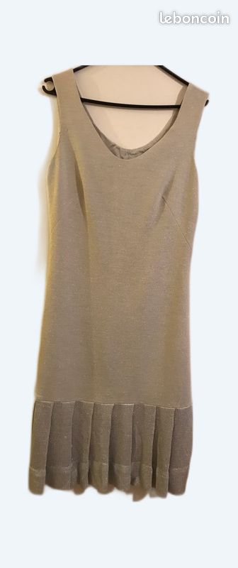 Robe T42 (image 1)