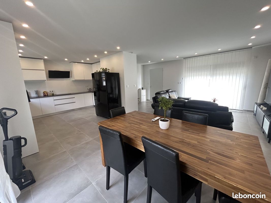 Maison 4 pièces 105 m² · à Saint-Paul-lès-Romans · 105 m² · 320 000 €