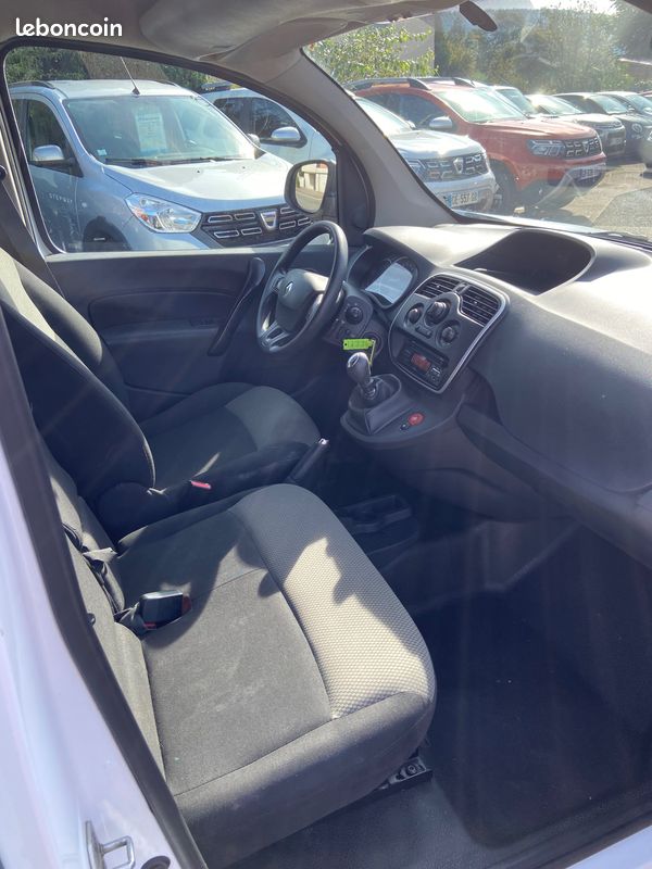 RENAULT Kangoo Dci 80 Grand Confort Bv6 3 places (faible kms) (image 4)