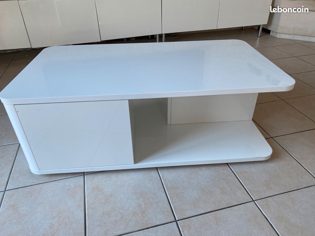 Table basse blanche (image 3)