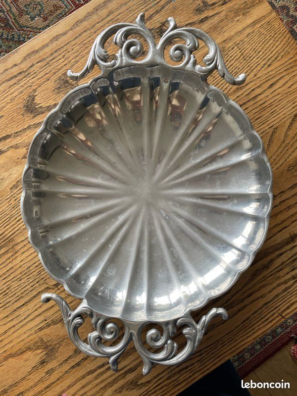 Grand plat / coupe décorative en pewter (étain) — Artisanat mexicain — 40 x 30 cm (image 1)