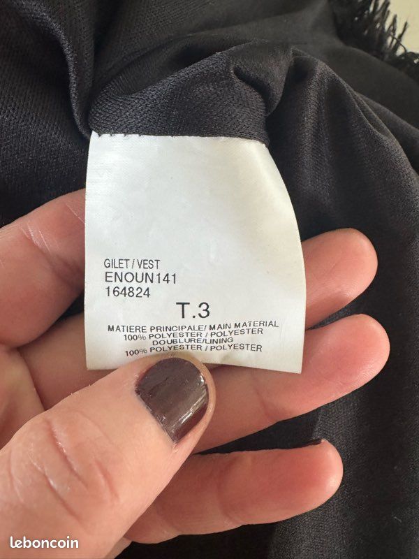 Gilet noir taille 3 RIU Paris en très bon état (image 4)