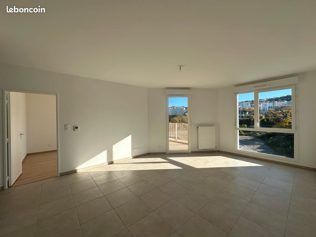 Appartement 2 pièces 51 m² · à Saint-Étienne · 51 m² · 750 €/mois