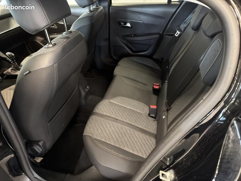 Peugeot 208 1.2 100ch S&S Allure (image 10)