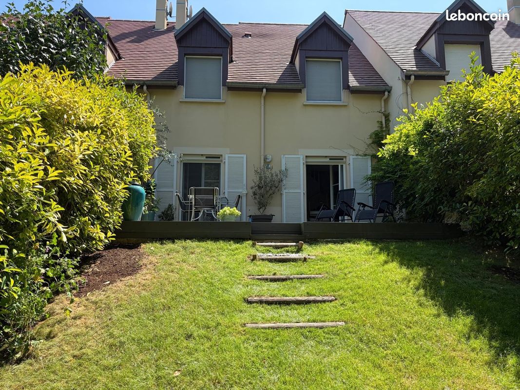 Maison 6 pièces 101 m² · à Saintry-sur-Seine · 101 m² · 299 000 €