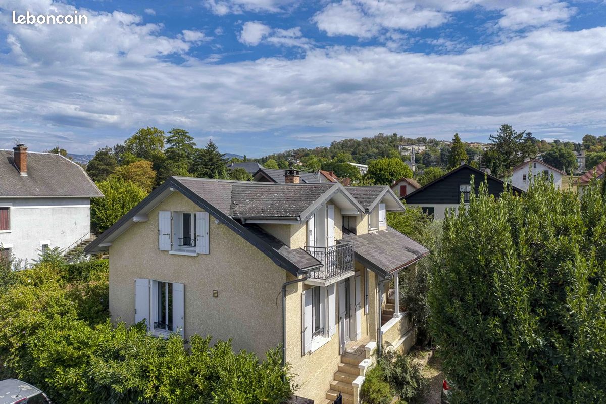 Maison 4 pièces 99 m² · à Jacob-Bellecombette · 99 m² · 399 000 €