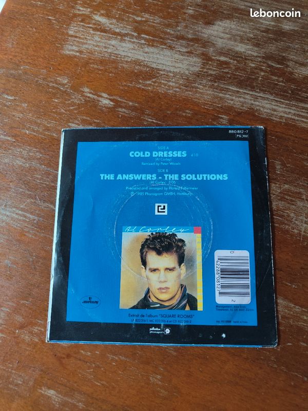 Disque vinyle 45t cold dresses (image 1)
