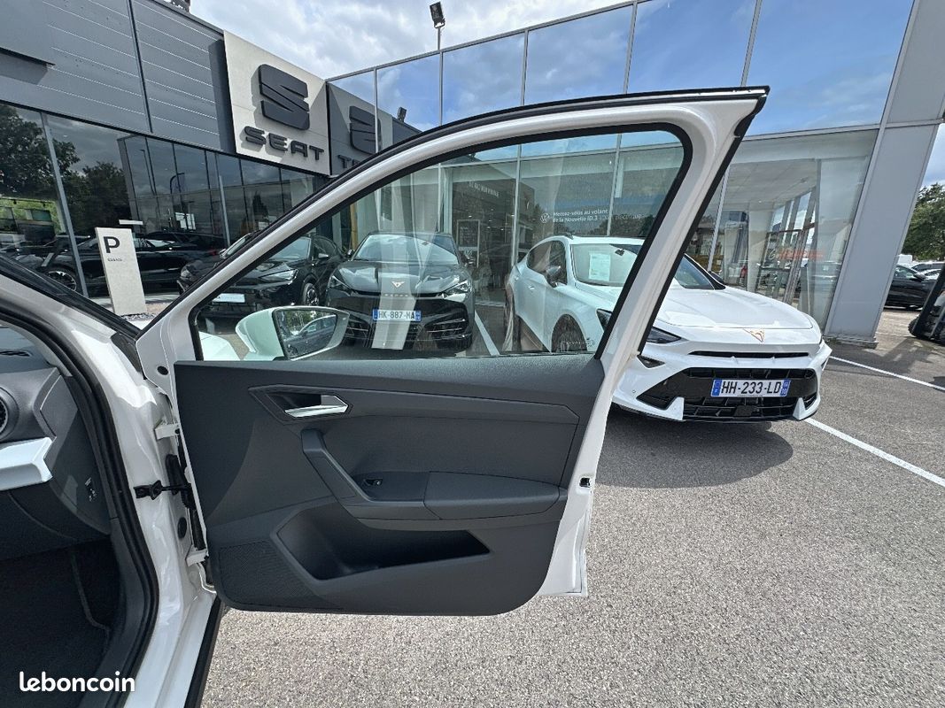 SEAT Arona 1.0 TSI 110 ch Start/Stop BVM6 Copa (image 29)