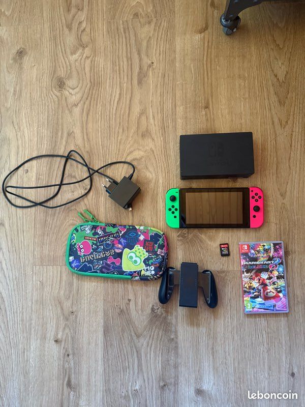 Lot Nintendo Switch + 10 jeux (image 1)