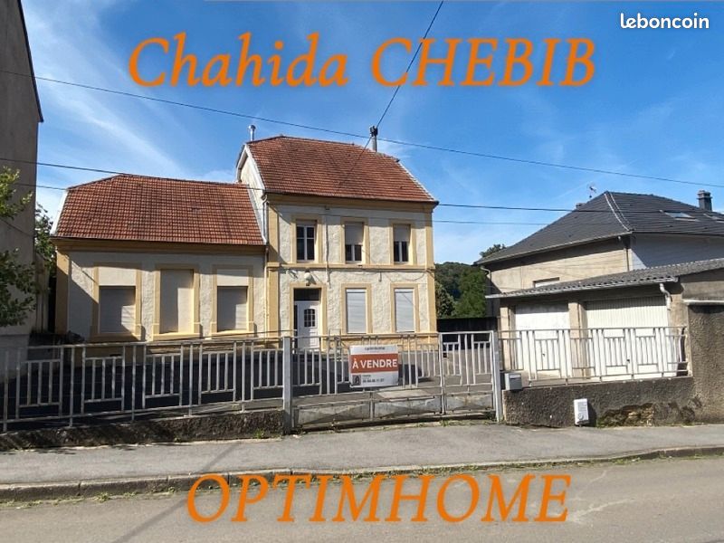 Maison 8 pièces 205 m² · à Réhon · 205 m² · 240 000 €