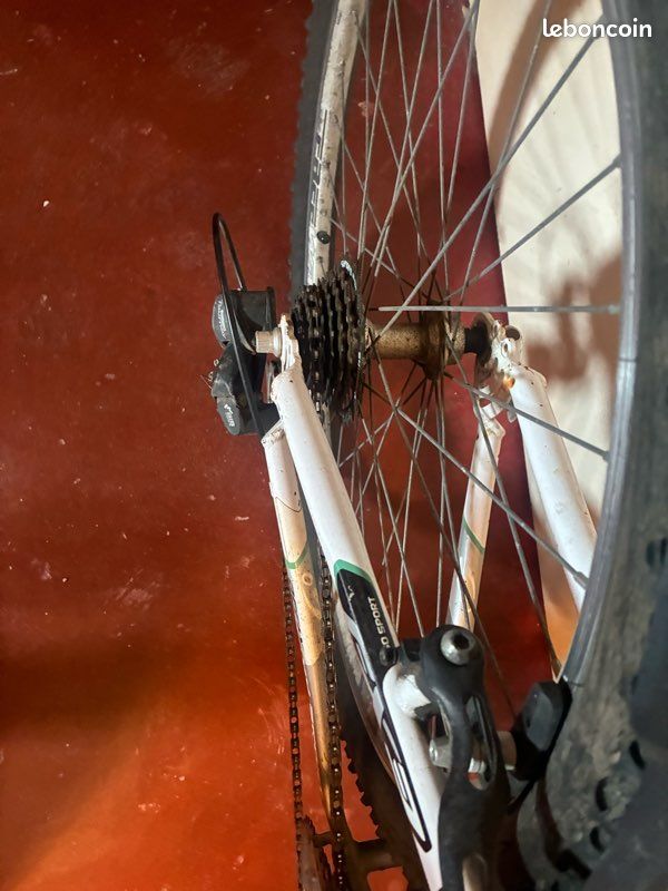 Vélo VTT ado 26 pouces (image 3)