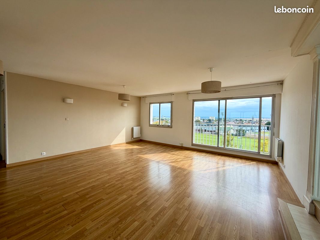 Appartement 4 pièces 120 m² · à Caen · 120 m² · 1 400 €/mois