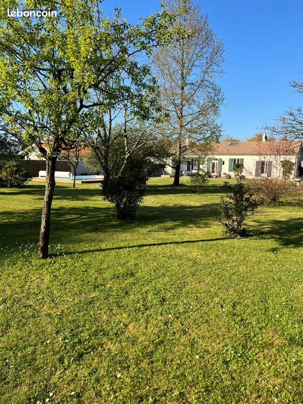 Maison 8 pièces 200 m² · à Gaillan-en-Médoc · 200 m² · 390 000 €