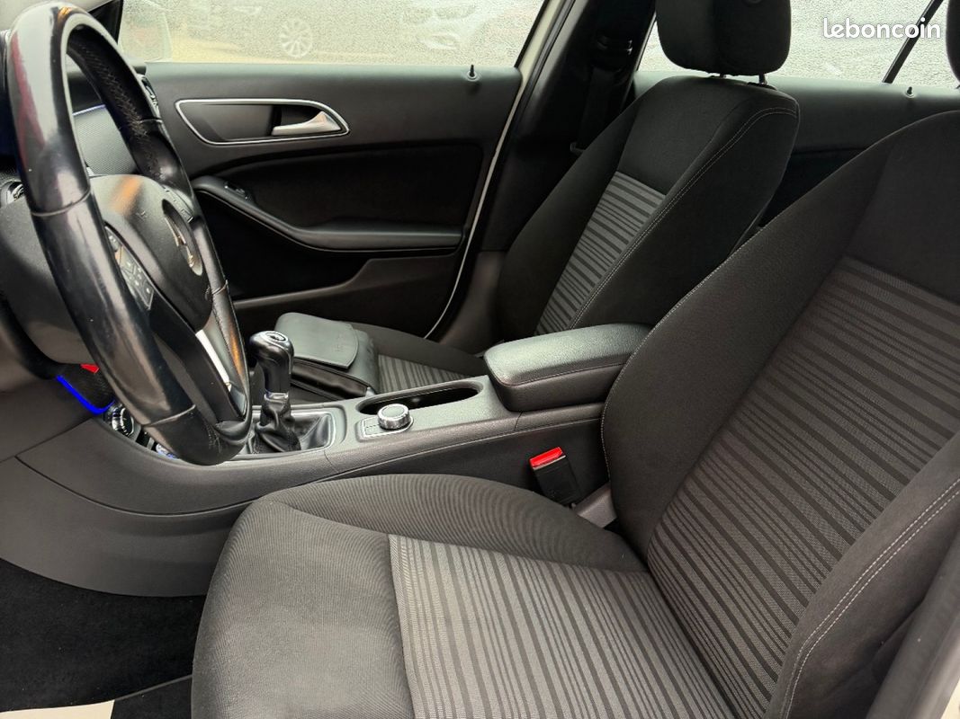 MERCEDES CLASSE A 200 CDI BlueEFFICIENCY Intuition (image 16)