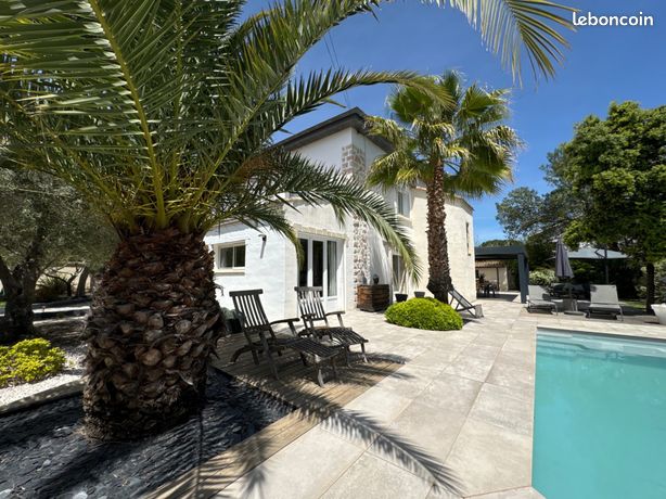 Villa 7 pièces 180 m²