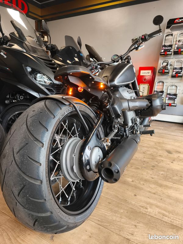 Tank Machine New Bmw Bobber BMW R18 