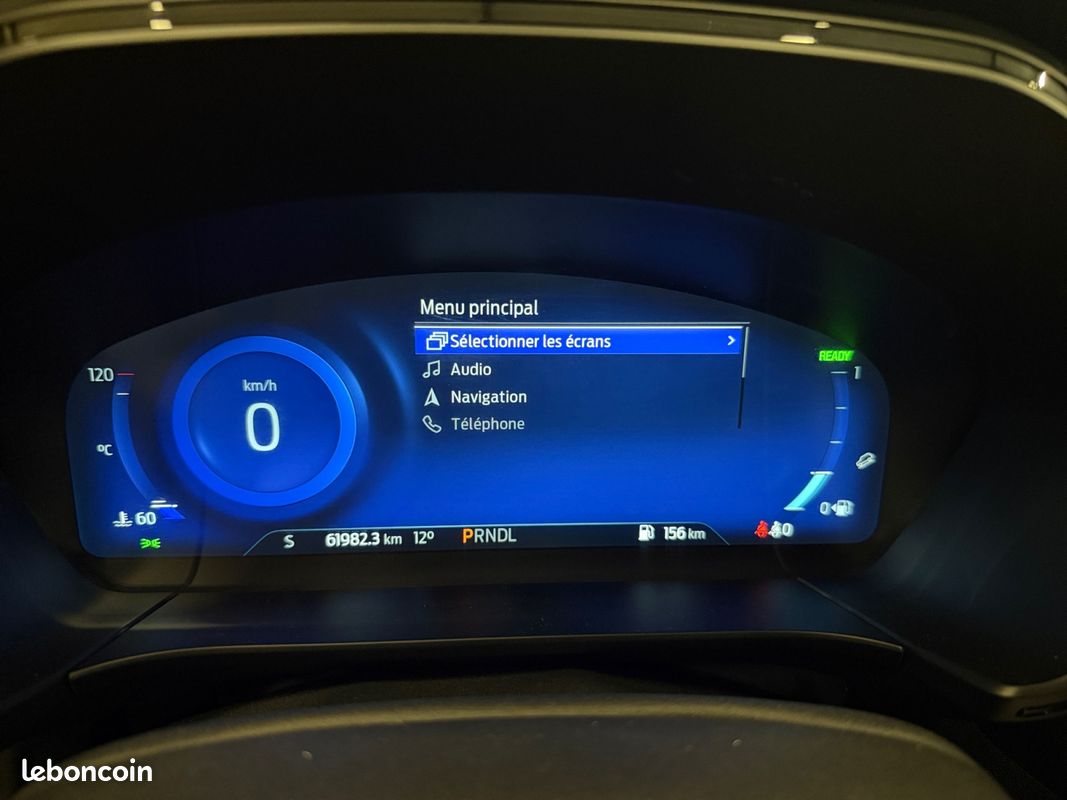 FORD KUGA III 2.5 FLEXIFUEL 190 FHEV ST LINE ECVT / Sieges AV - ARR + Volant Chauffant / CarPlay / Caméra (image 23)