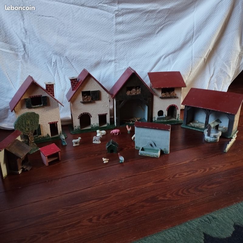 Lot De Jouets Anciens En Bois - Ferme Et Camions - Miniatures