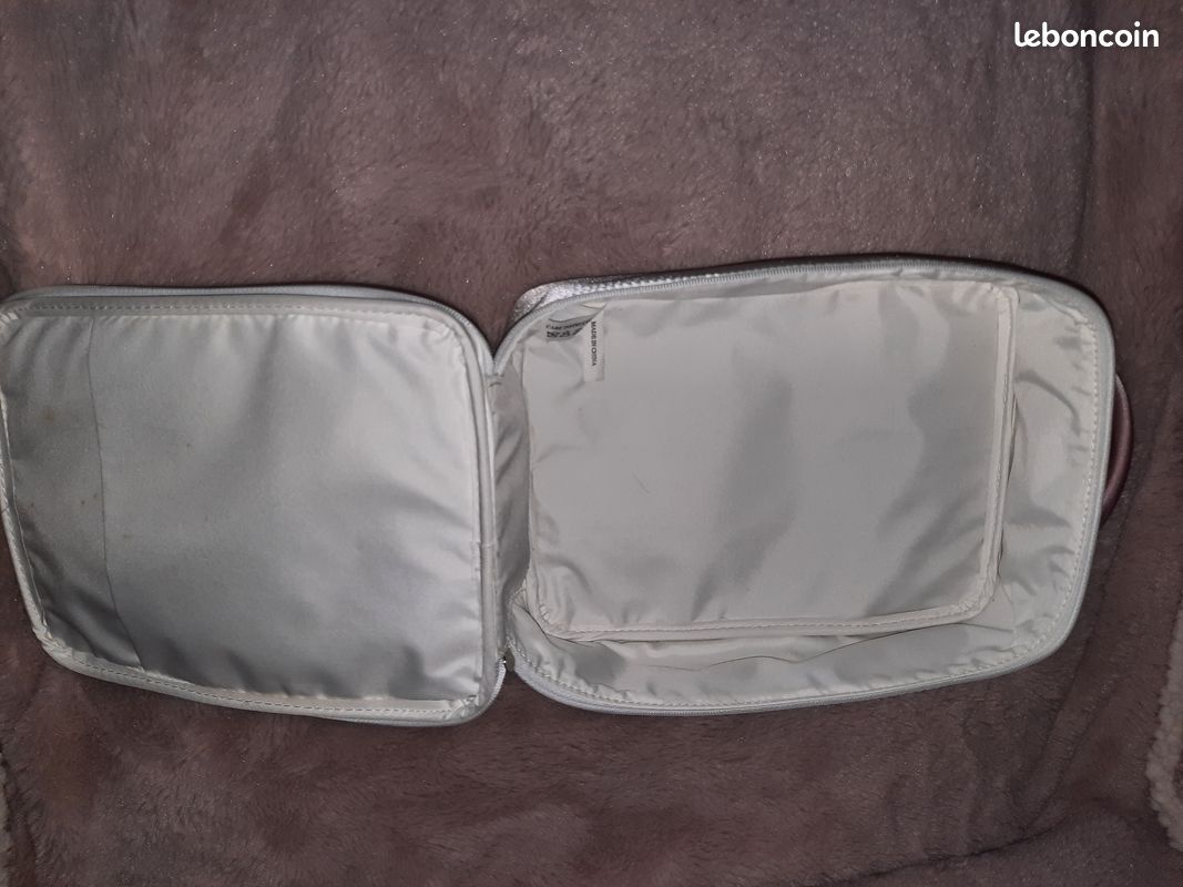 DIOR Trousse à maquillage blanche et rose très bon état (image 3)