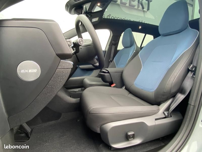 Volvo EX30 Single Extended Range 272ch Ultra (image 7)