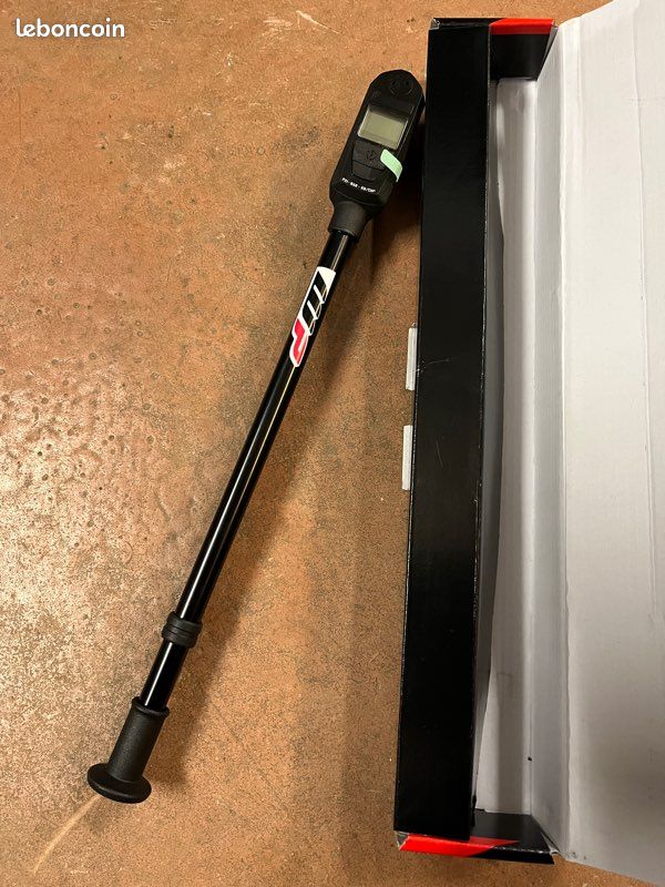 Pompe fourche wp neuve (image 1)