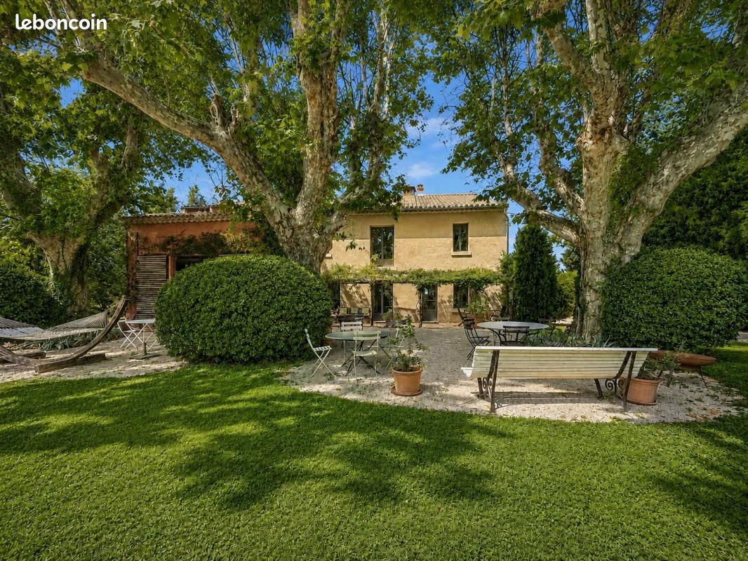 Mas 6 pièces 238 m² (image 2)