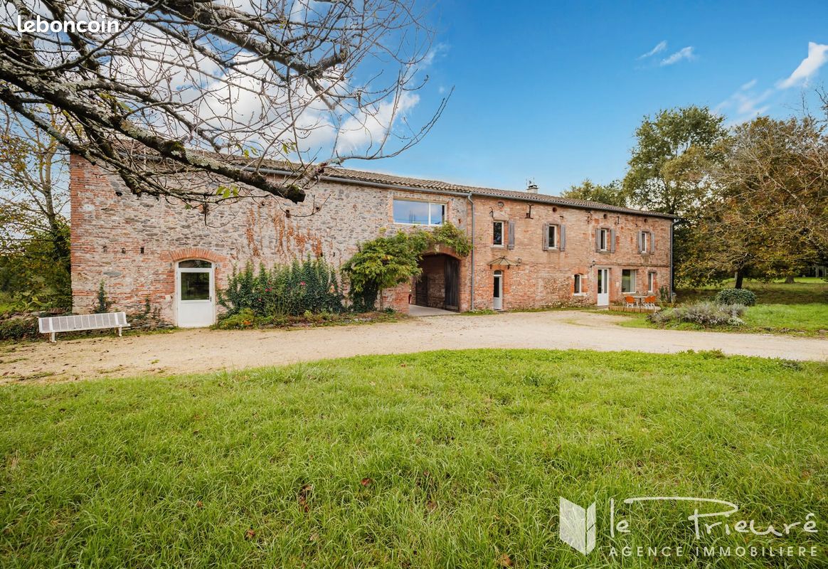 Maison 8 pièces 461 m² · à Lescure-d'Albigeois · 461 m² · 648 000 €
