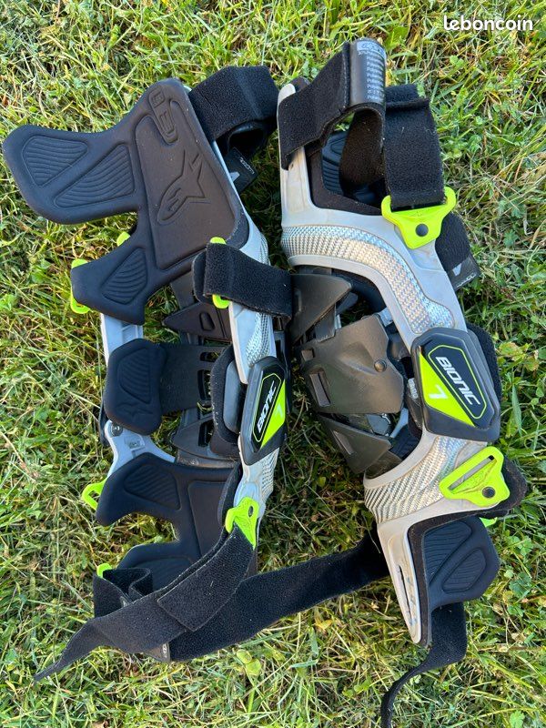 Genouillères Alpinestars Bionic 7 Adulte XL/XXL - Neuves - Paire Gauche/droite
