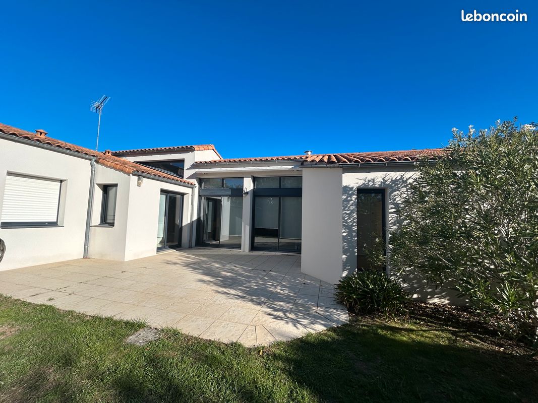 Maison 4 pièces 140 m² · à La Roche-sur-Yon · 140 m² · 355 000 €