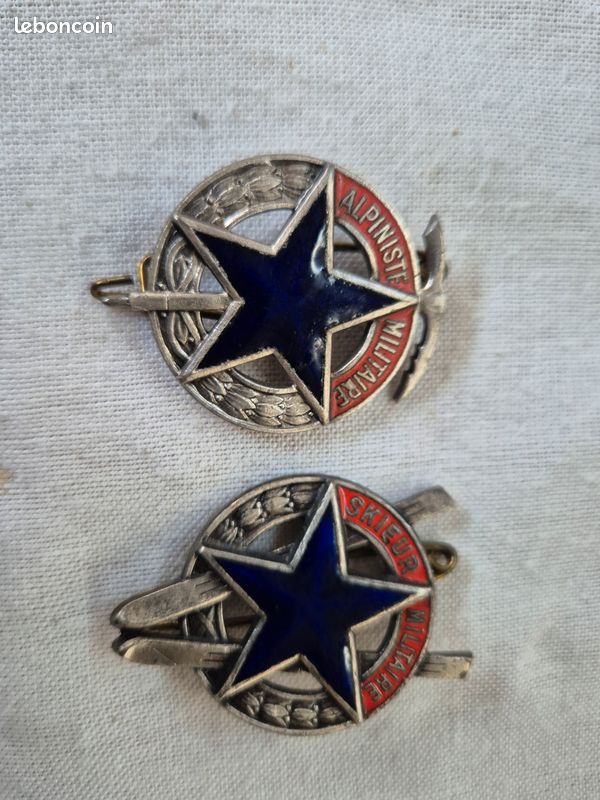 Insigne Badge Ski Alpinisme Savoie – Pin's Sports D'hiver, Fabrication Française, Porté