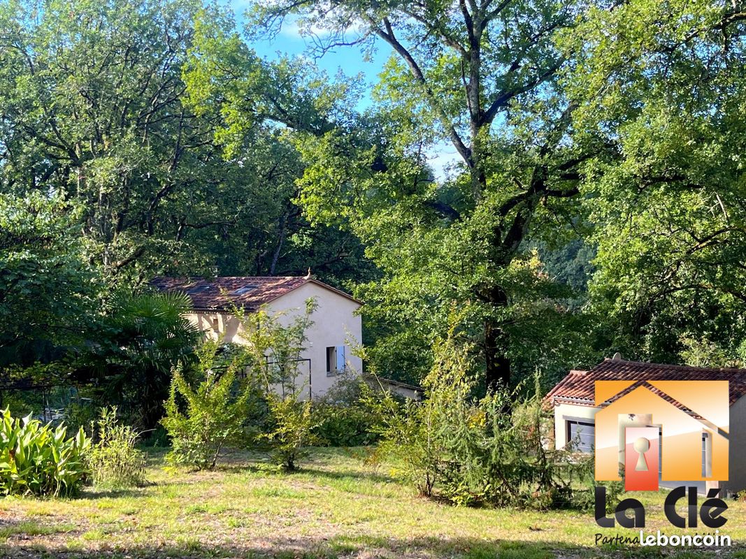 Maison 9 pièces 250 m² · à Madaillan · 250 m² · 440 000 €