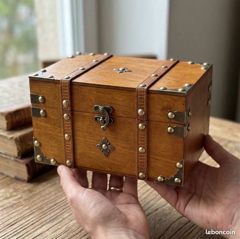 Brynnberg | Boîte De Rangement Type Coffre Au Trésor Bois Et Métal