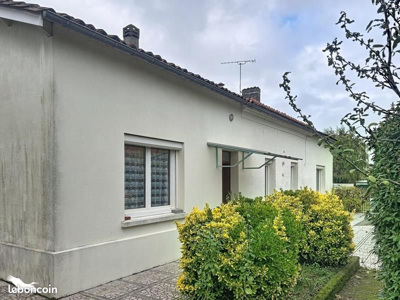 Maison 6 pièces 107 m² · à Roullet-Saint-Estèphe · 107 m² · 122 912 €