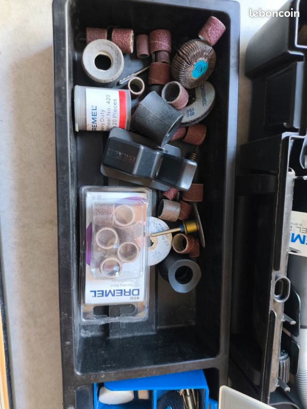 Lot outils Dremel avec valise (image 2)