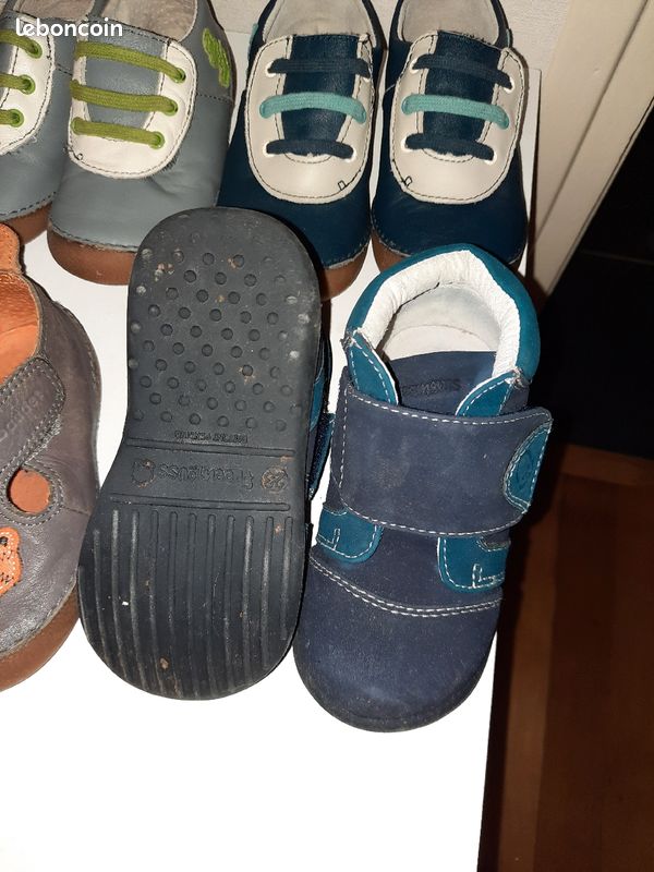 Chaussure bebe vertbaudet. Taille 23 (image 3)