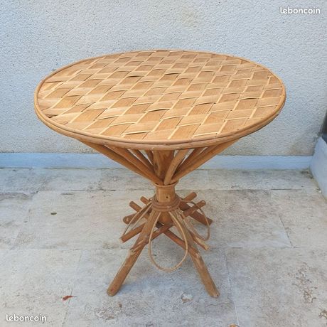 Guéridon/ Table basse en rotin vintage